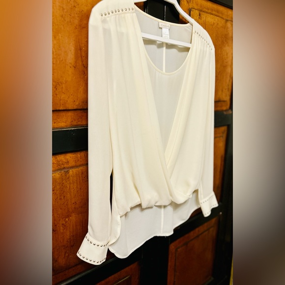 *Sold*Cache Blouse - Picture 4 of 4